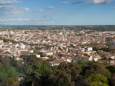 Nîmes