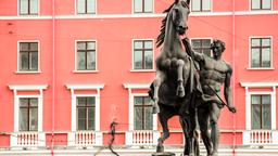 Find billige flybilletter til Sankt Petersborg