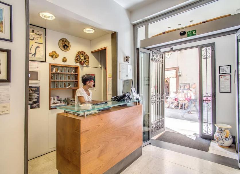 Receptionist Billede