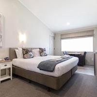 Colonial Court Motor Inn