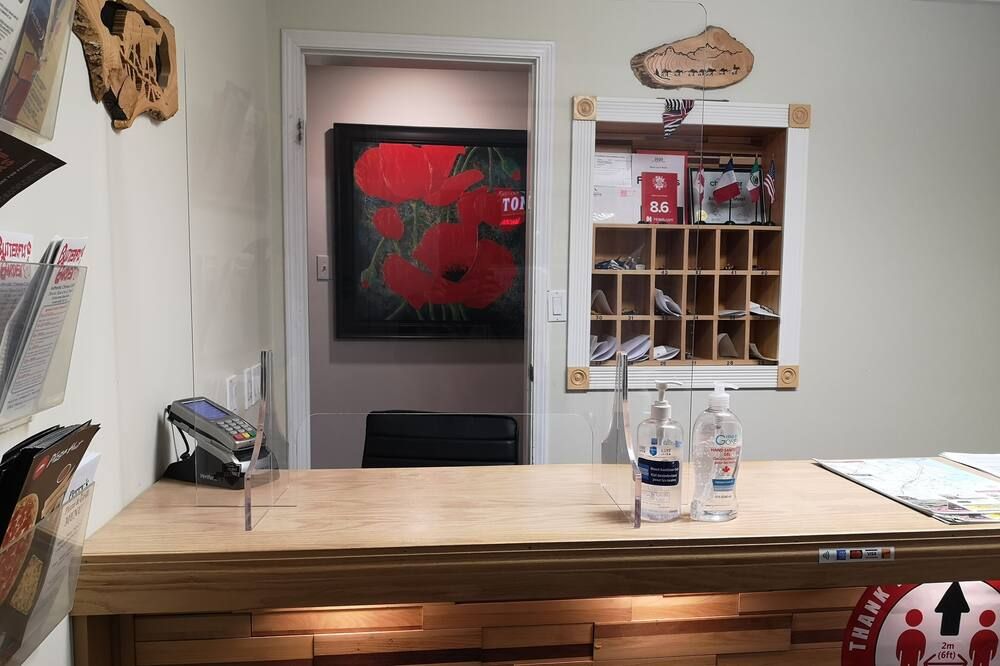 Receptionist