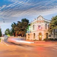 Prince of Wales Motor Inn