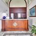Receptionist