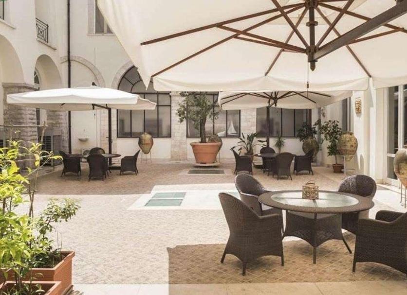 Patio Billede