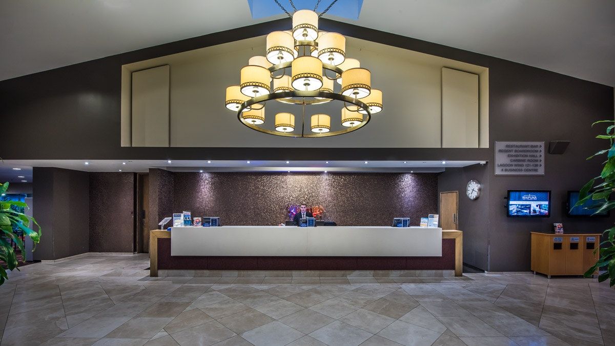 Receptionist