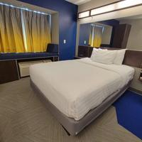 Microtel Inn & Suites by Wyndham Council Bluffs/Omaha