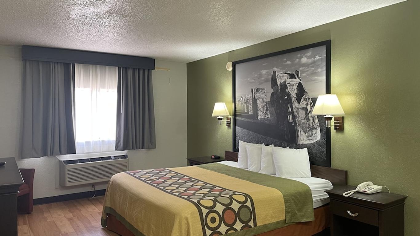 Super 8 by Wyndham Amarillo Central TX