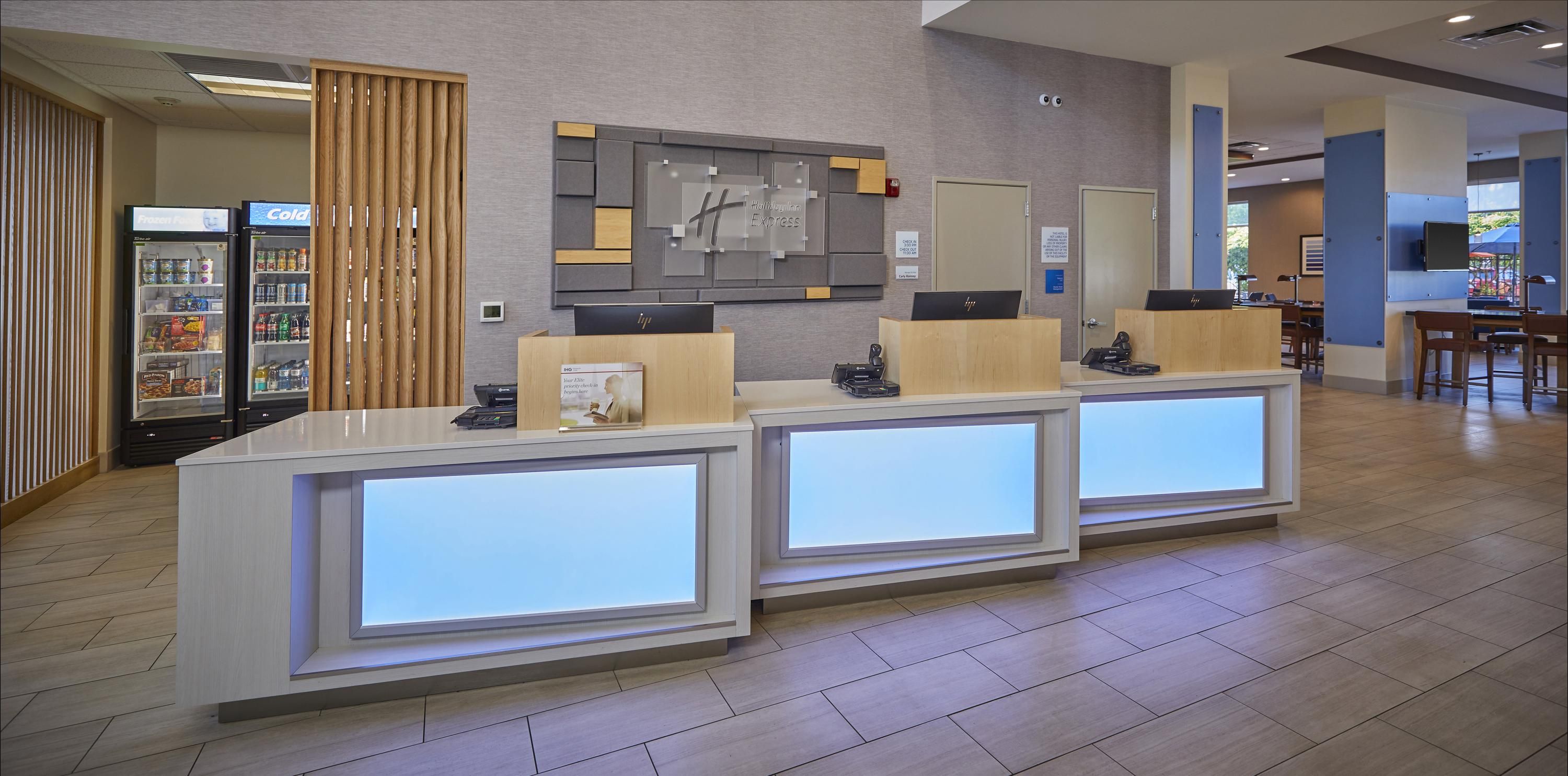 Receptionist