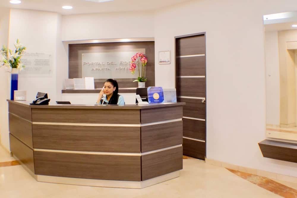 Receptionist