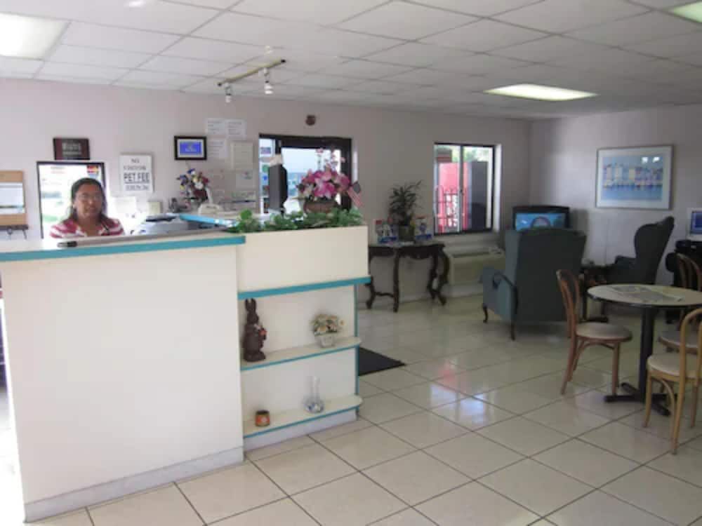 Receptionist