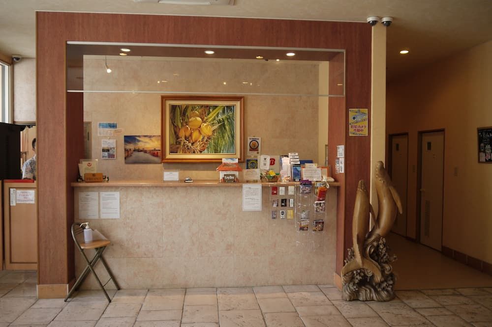 Receptionist