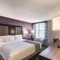 La Quinta Inn & Suites by Wyndham Colorado Springs North