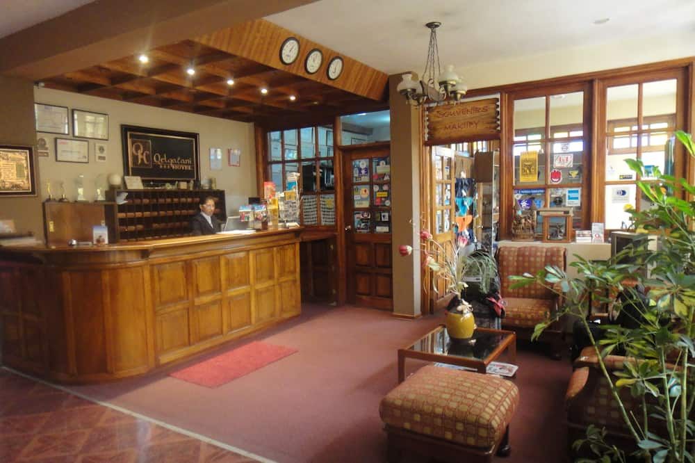 Receptionist