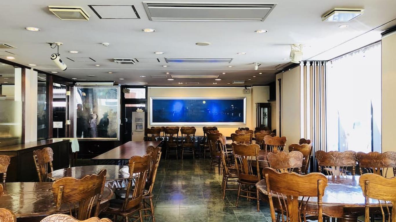Terminal Art Inn