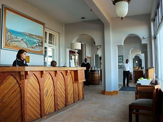 Receptionist