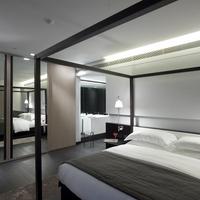The Met Hotel