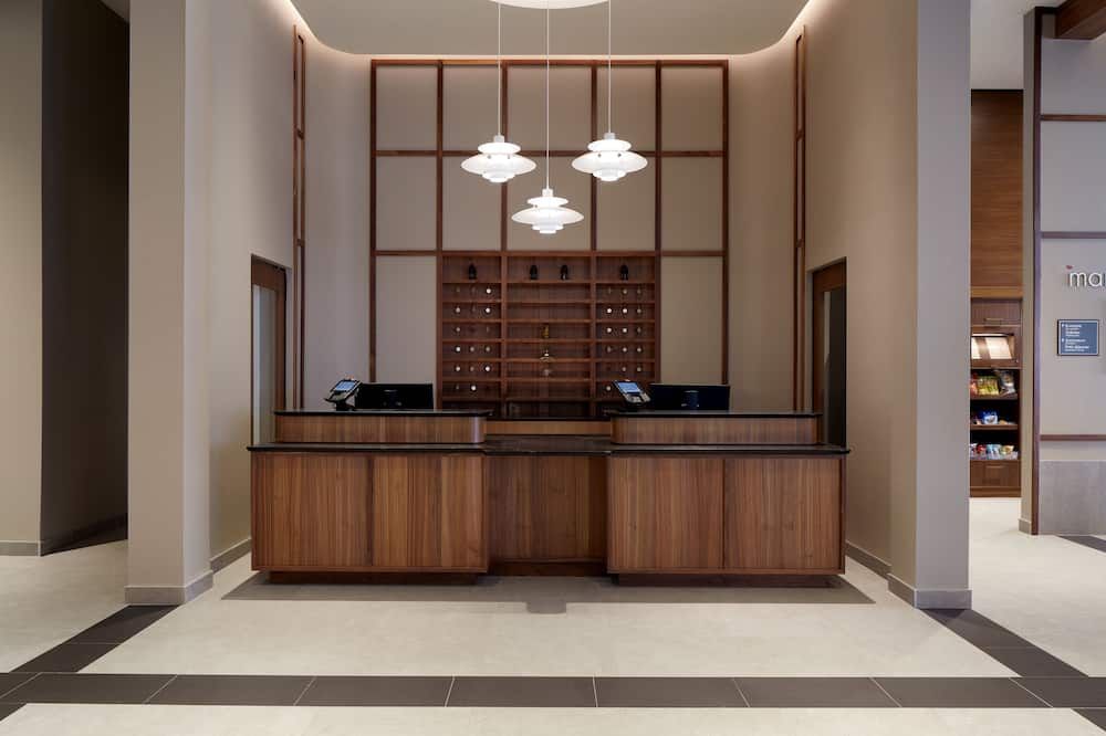 Receptionist