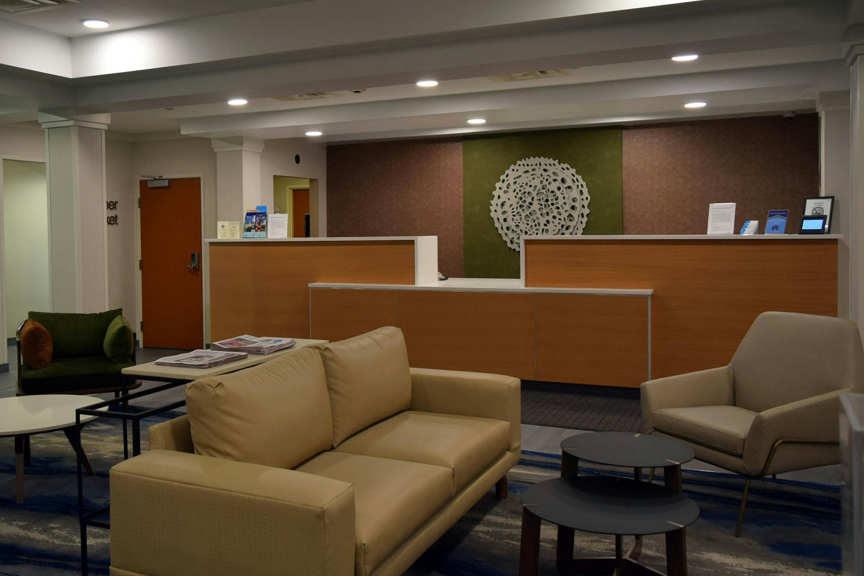 Receptionist