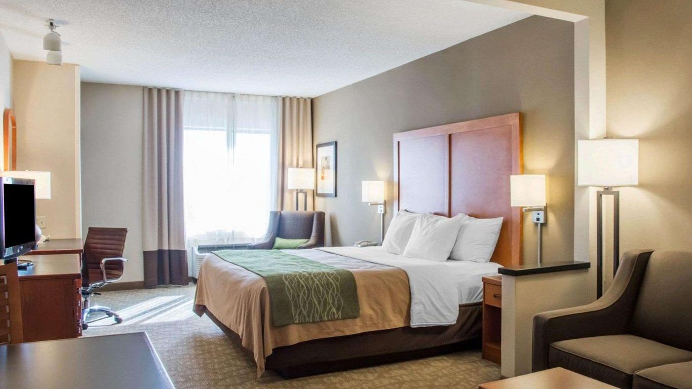 Comfort Inn and Suites West Chester-North Cincinnati