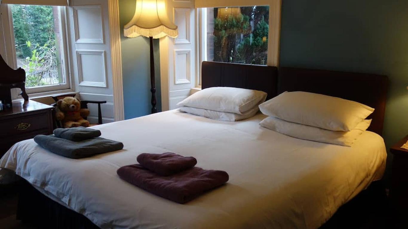 Claremont House B&B