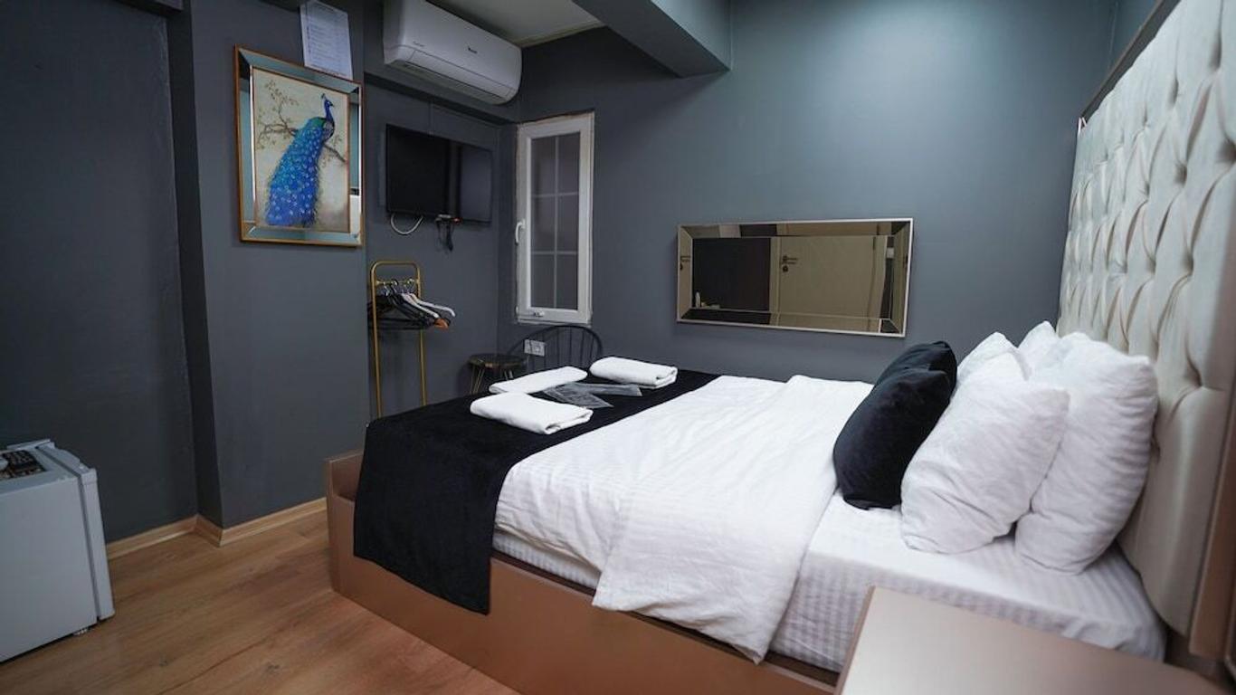 Montino Hotel