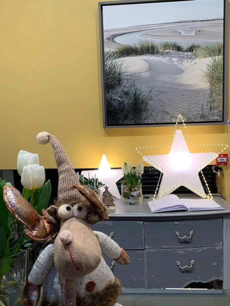 Receptionist