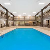 SureStay Plus Hotel by Best Western Grand Island