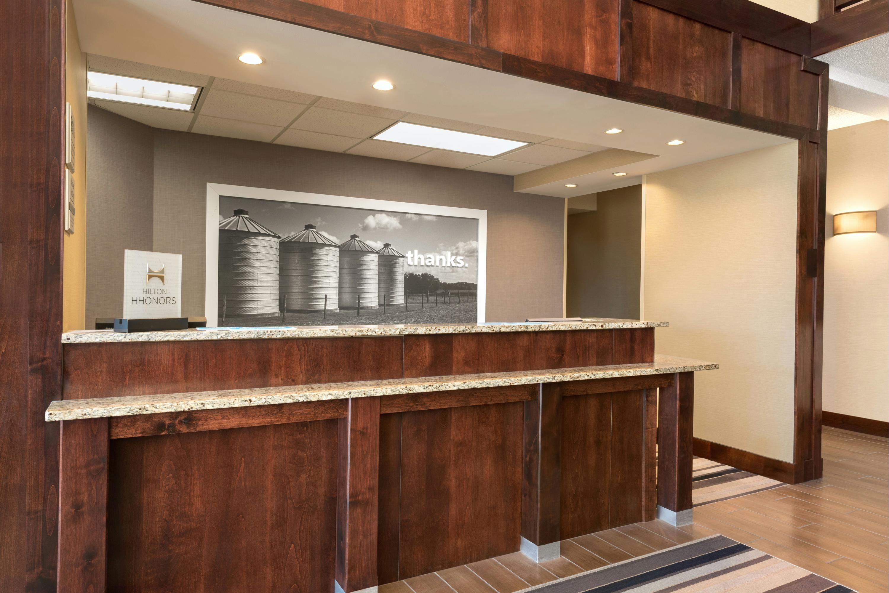 Receptionist