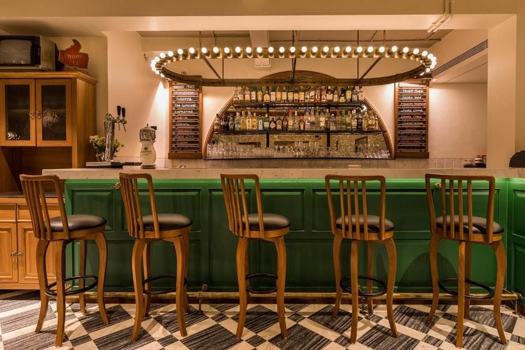 Bar