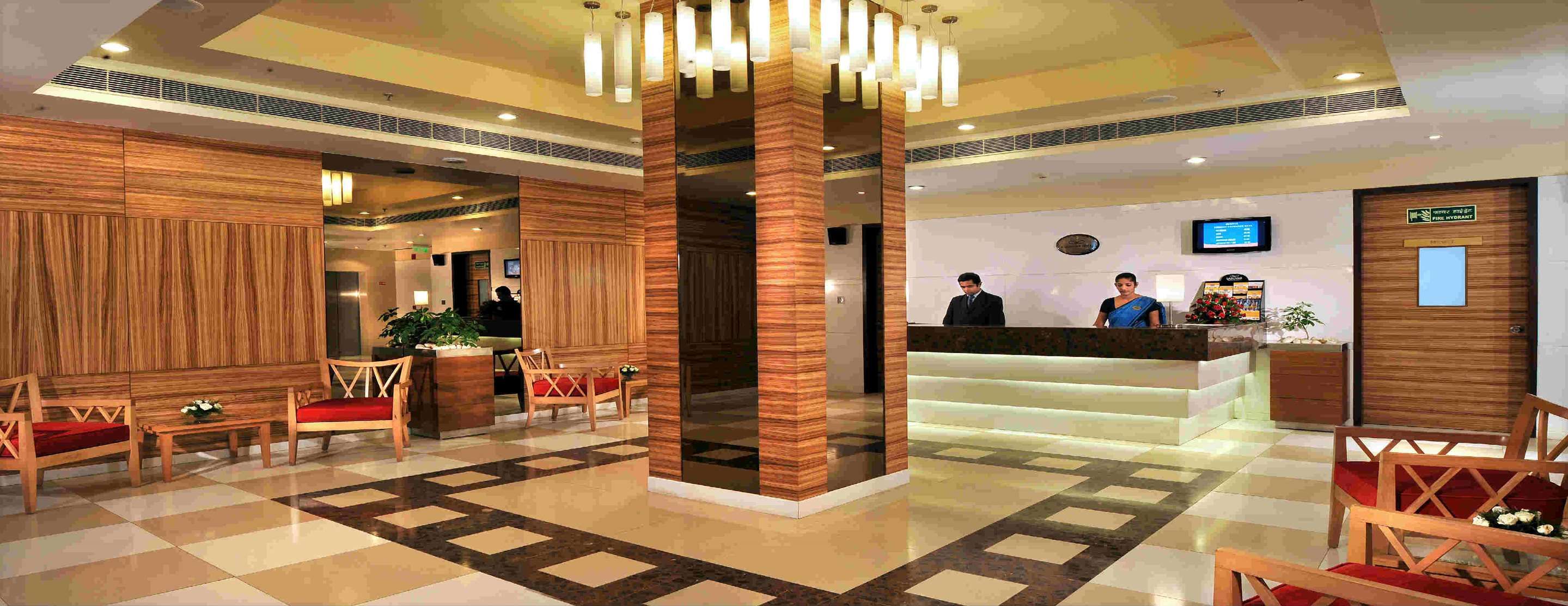 Receptionist