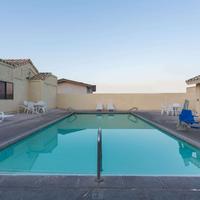 Days Inn by Wyndham Kingman West