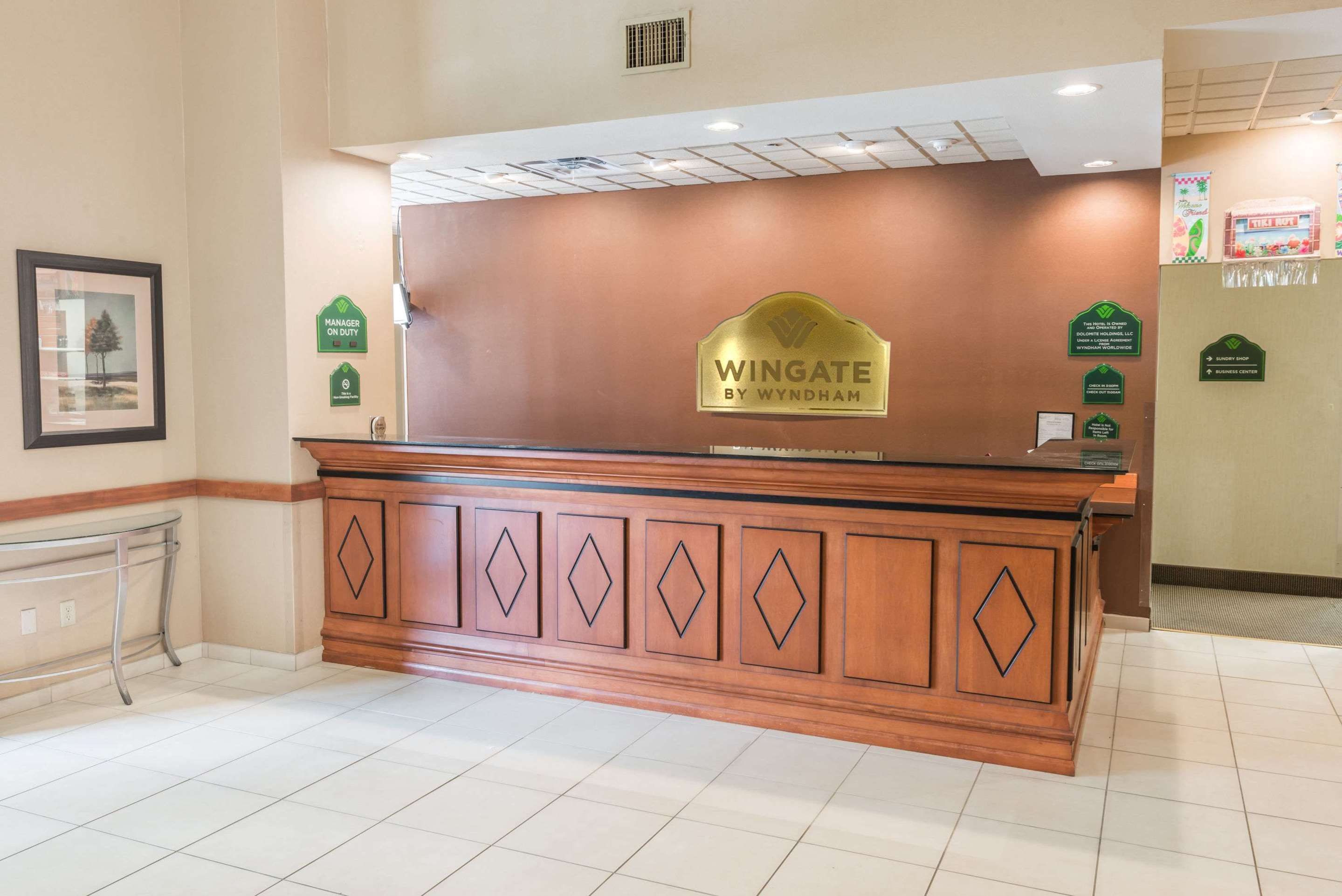 Receptionist