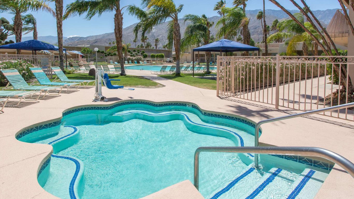 Days Inn by Wyndham Palm Springs