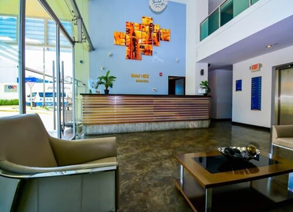 Receptionist