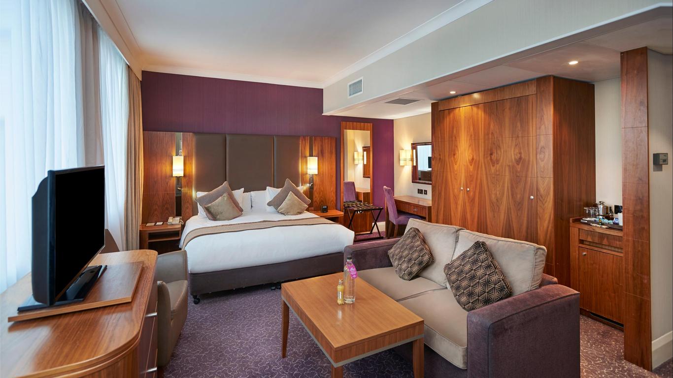 Crowne Plaza London - Ealing