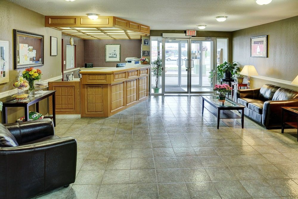 Receptionist
