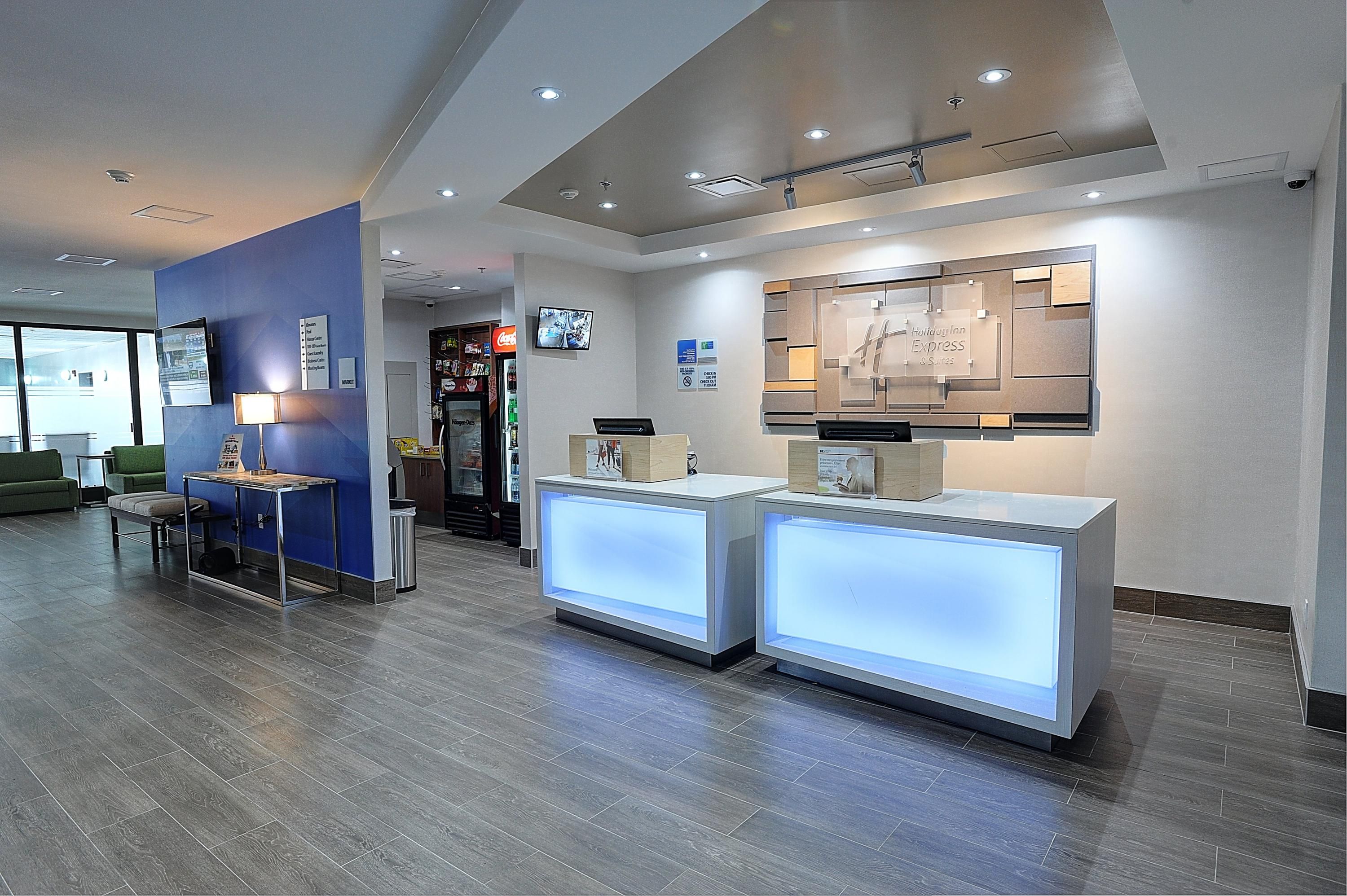 Receptionist