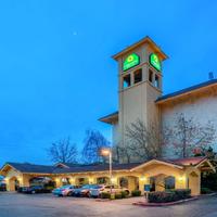 La Quinta Inn & Suites by Wyndham Seattle Sea-Tac Airport