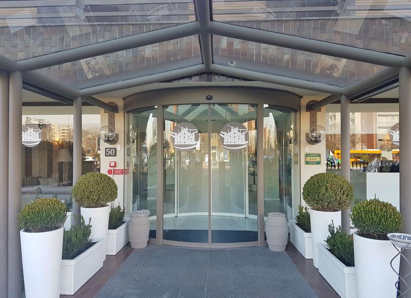 Hotelindgang Billede
