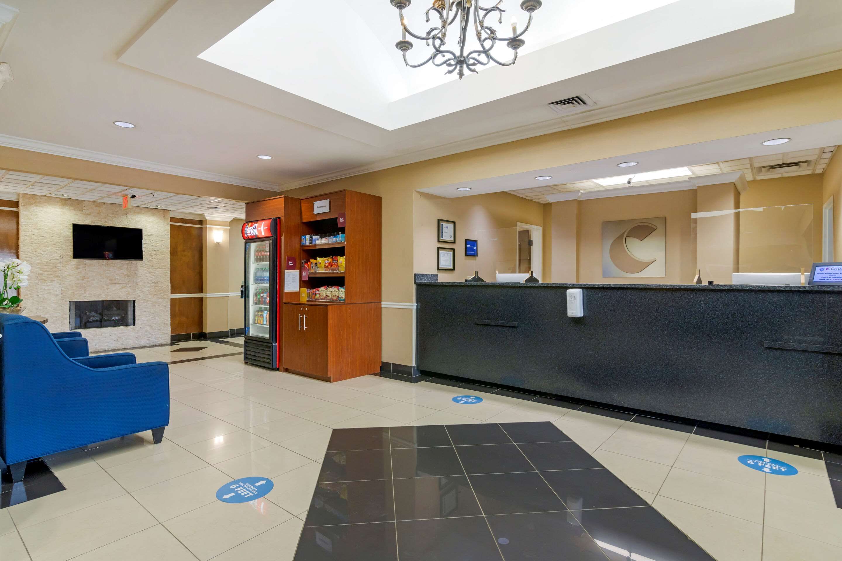 Receptionist