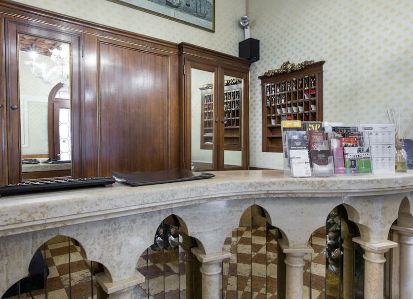 Receptionist Billede