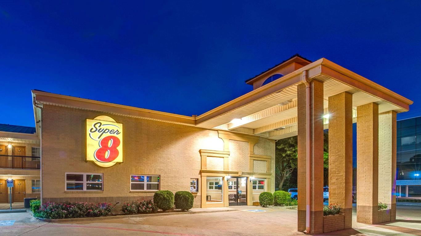 Super 8 by Wyndham Richardson Dallas