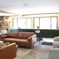 Sierra Blue Hotel & Swim Club