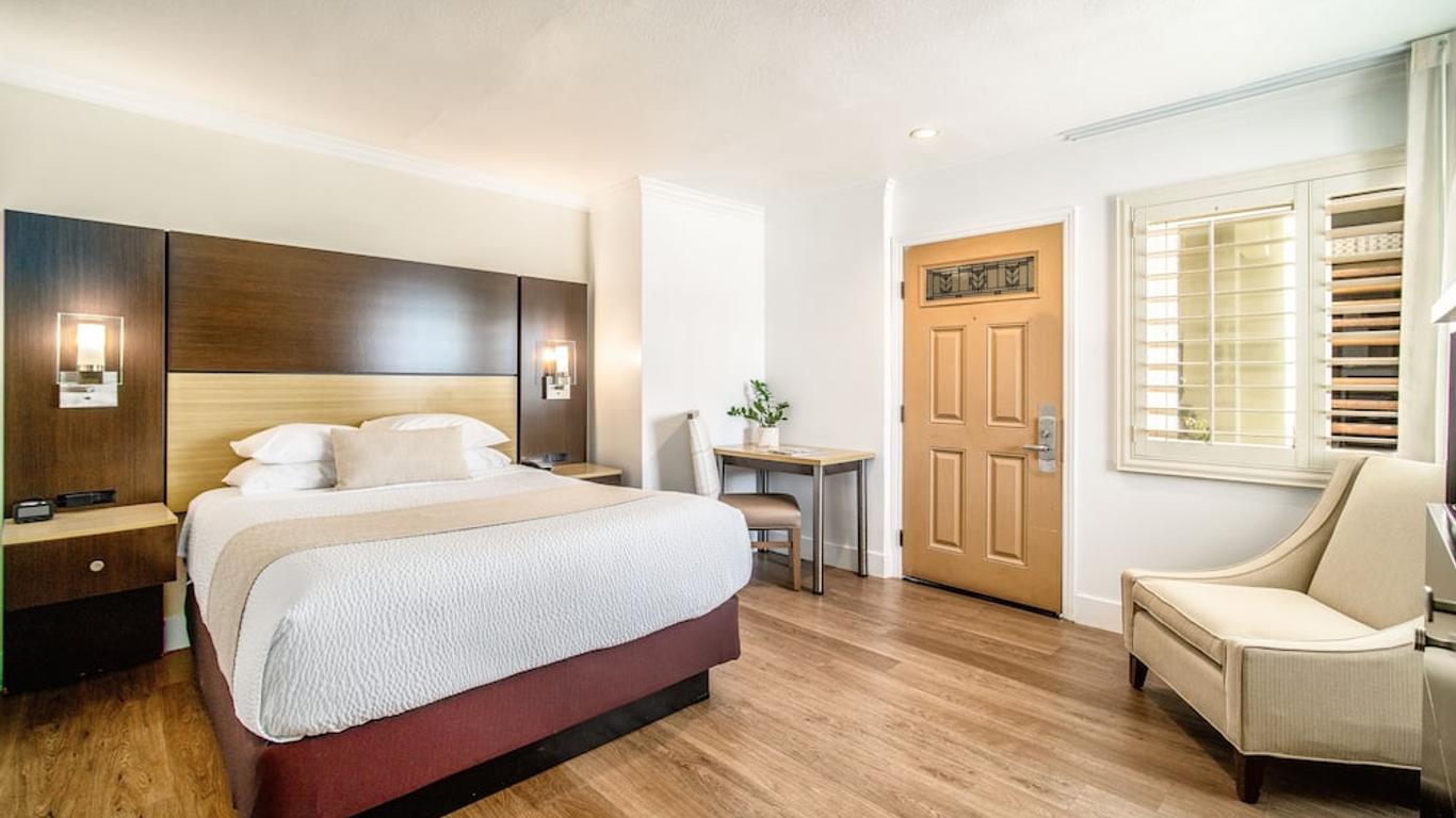 Little Inn By The Bay Newport Beach Hotel