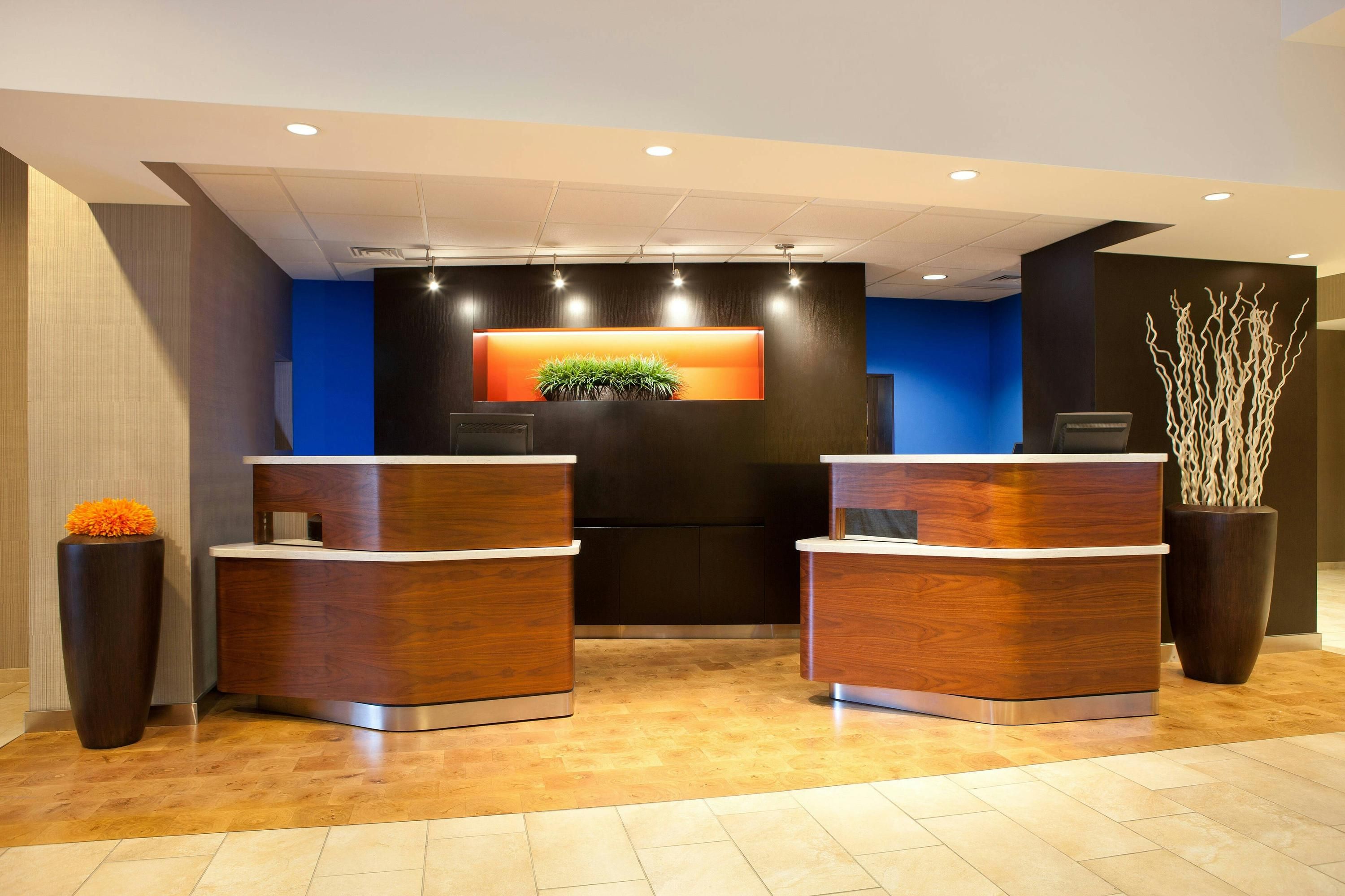 Receptionist