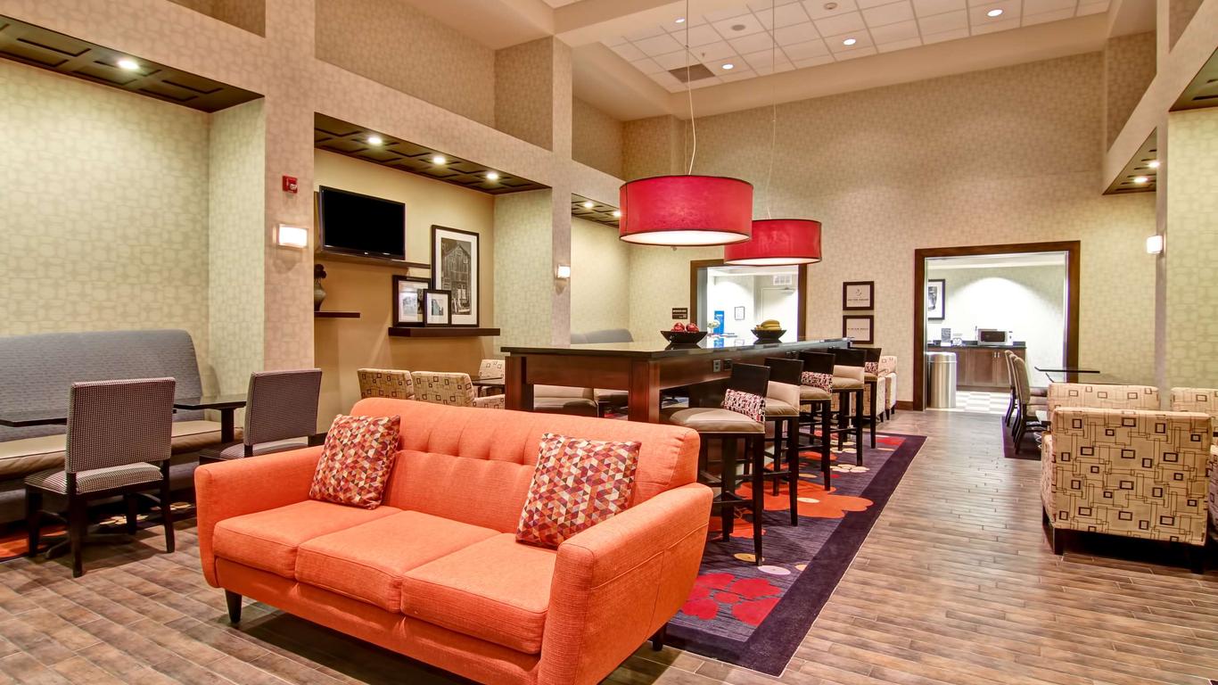 Hampton Inn and Suites by Hilton Red Deer