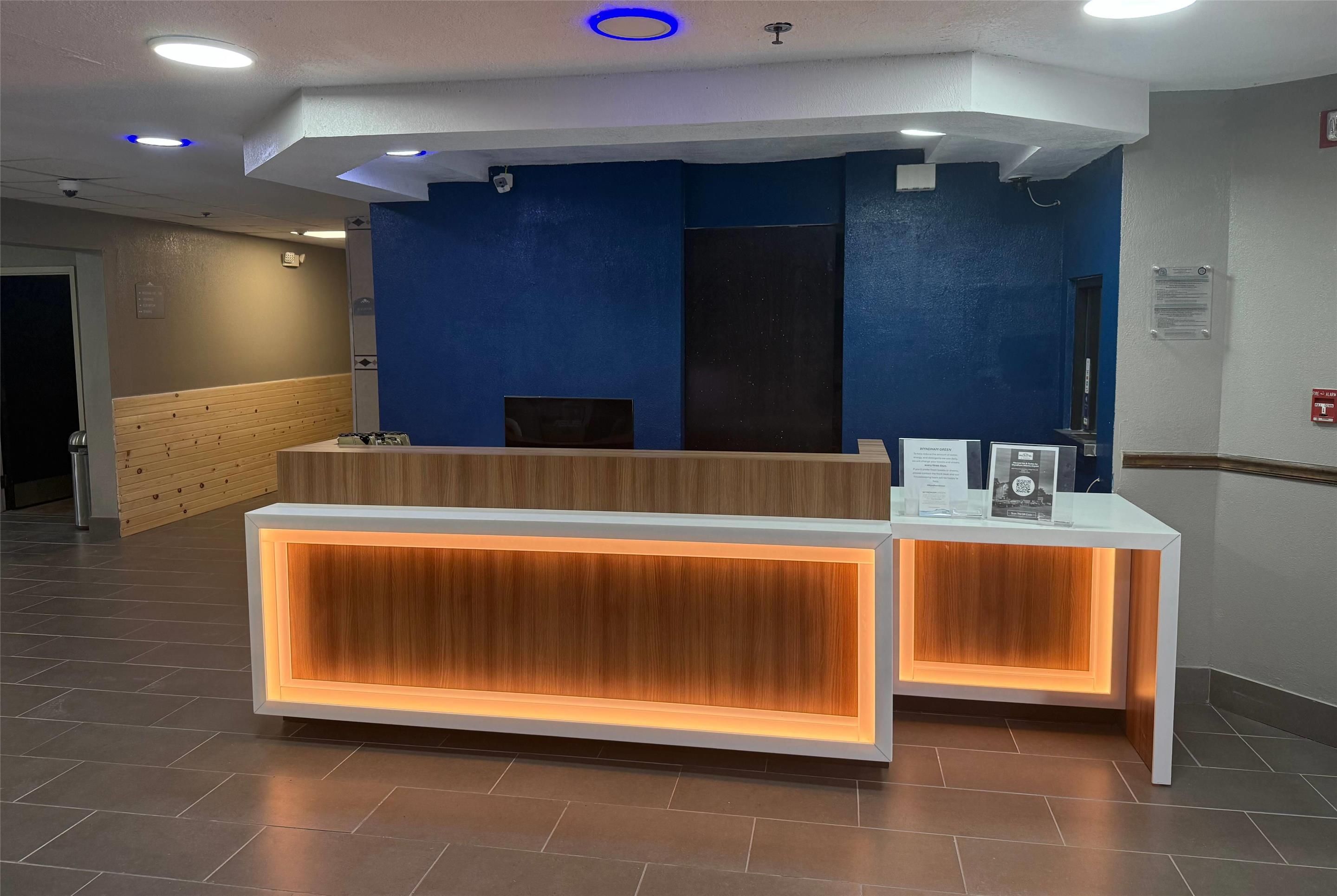 Receptionist
