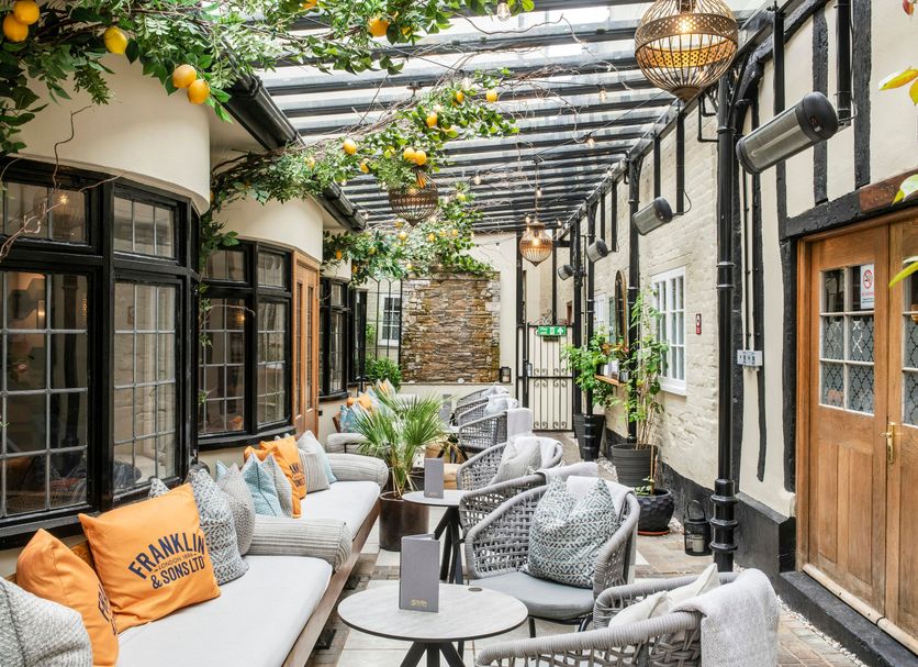 Patio Billede