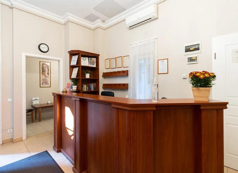Receptionist Billede