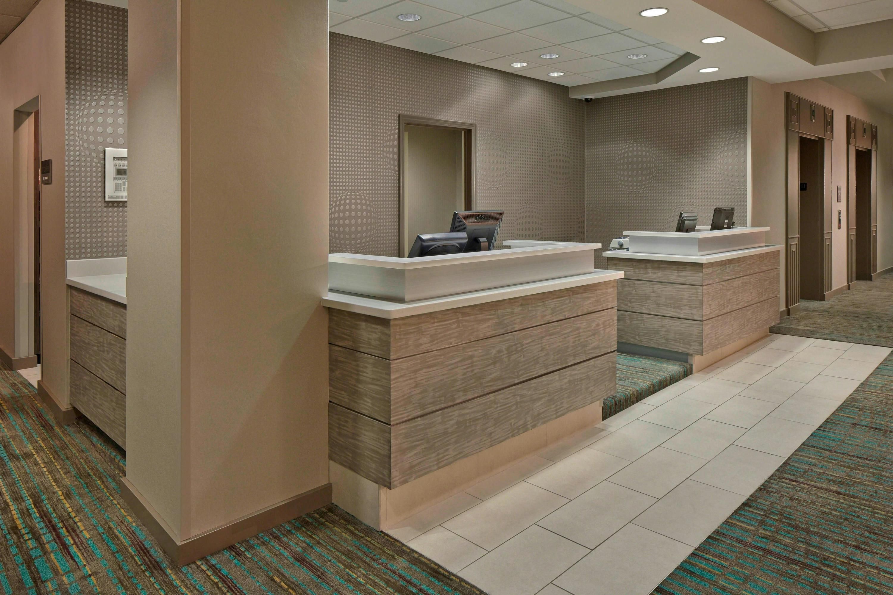 Receptionist